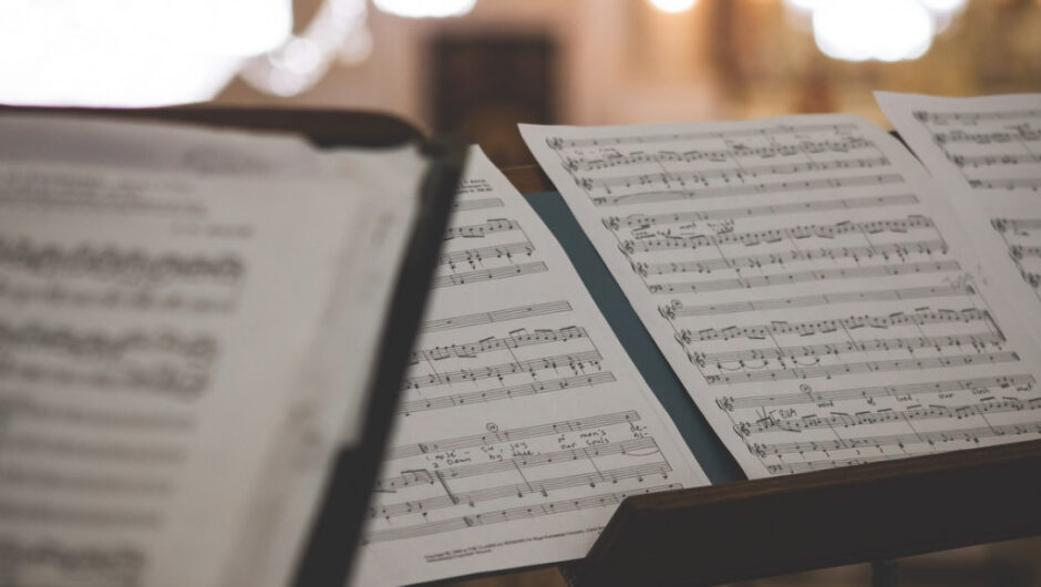 Έρευνα: Ανακαλύφθηκαν για πρώτη φορά «νευρώνες του τραγουδιού» στον ανθρώπινο εγκέφαλο