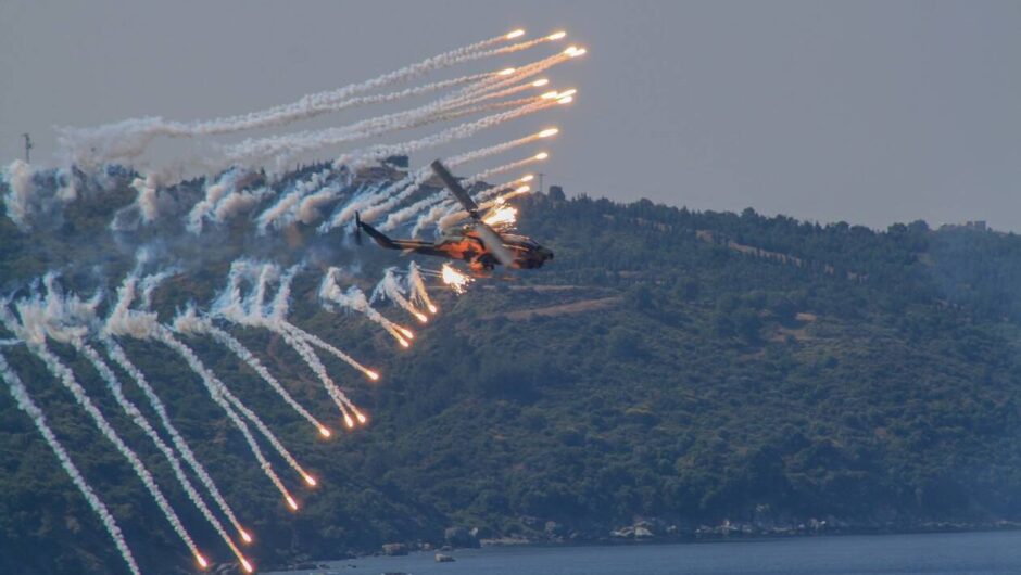 Η Δύση βλέπει την προκλητικότητα των Ρώσων στην Ουκρανία, αλλά όχι των Τούρκων στο Αιγαίο