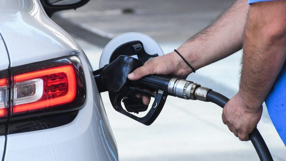 Ακρίβεια: Φόβοι για βενζίνη πάνω από 2 ευρώ – 330% πιο ακριβό φέτος το ηλεκτρικό ρεύμα