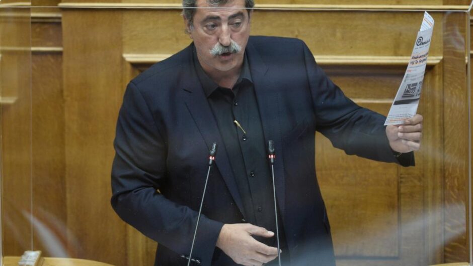 Παύλος Πολάκης / Ξαναβγήκαν τα κοράκια της αγοράς στα Νοσοκομεία