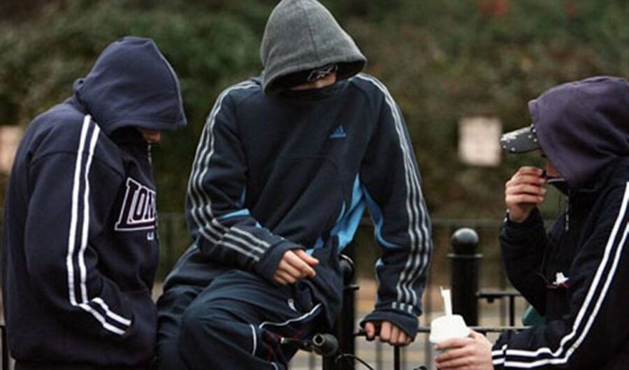 Μελίσσια: Ανήλικοι έστησαν ενέδρα και ξυλοκόπησαν 16χρονο για ένα SMS