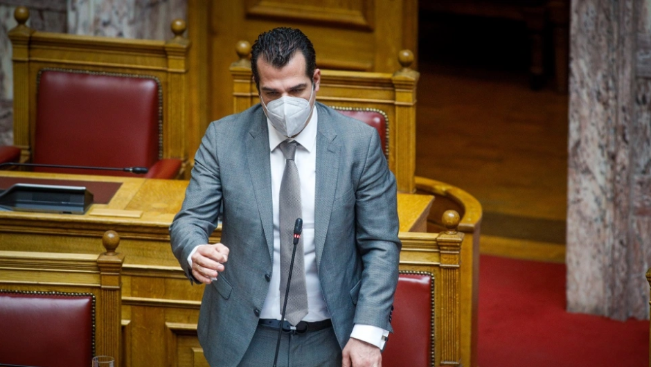Κορωνοϊός – Πλεύρης: Δεν τίθεται θέμα επιστροφής ανεμβολίαστων υγειονομικών στο ΕΣΥ