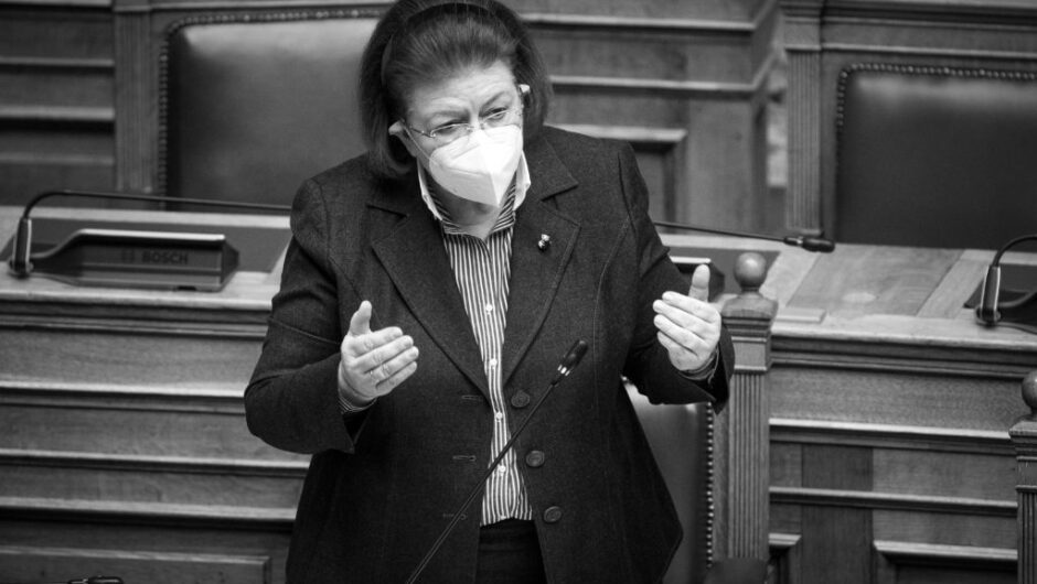 Γιώργος Γαλίτης: Με νέο του σκίτσο ο ηθοποιός ξεμπροστιάζει τη Μενδώνη