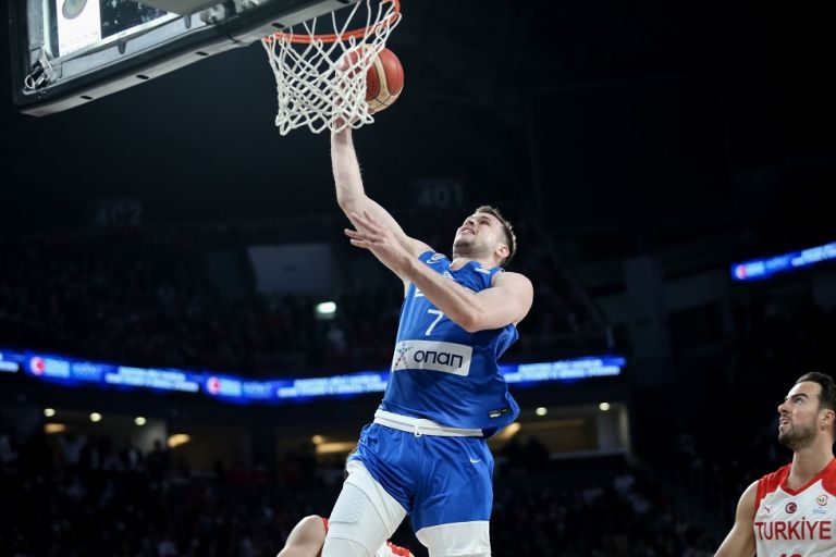 Ελληνικό γλέντι στην Πόλη με Αγραβάνη και Παπαγιάννη  (βιντεο)