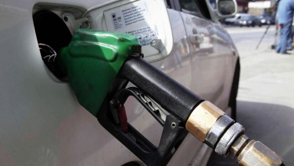 Έρευνα: Τους μισούς Αμερικανούς… τρέλανε η βενζίνη που εισέπνεαν