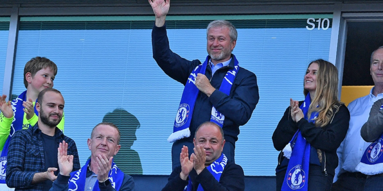 Ο Αμπράμοβιτς επιβεβαίωσε κι επίσημα ότι πουλάει την Τσέλσι