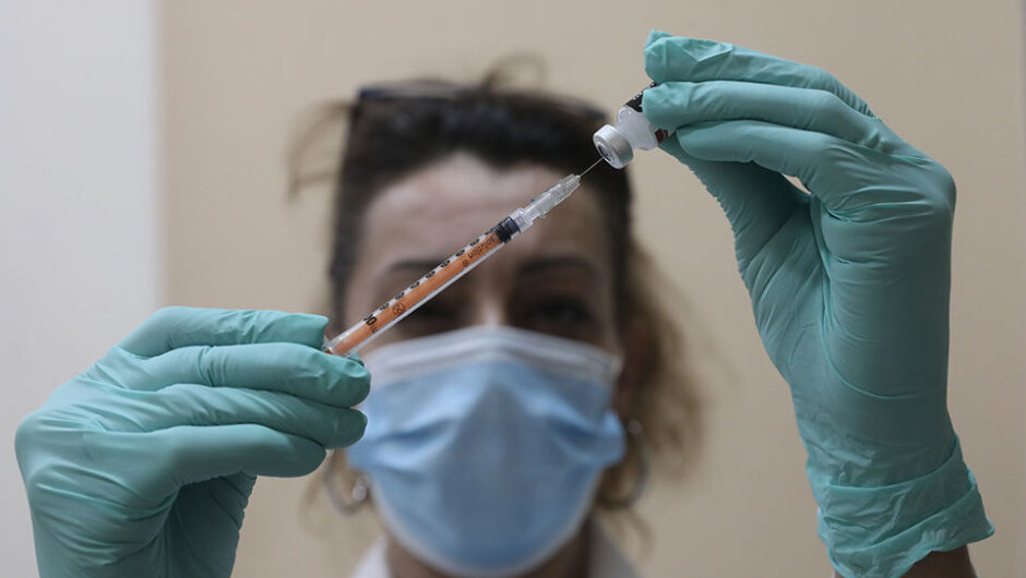 CDC: Μόνο 16% η αποτελεσματικότητα του φετινού αντιγριπικού εμβολίου