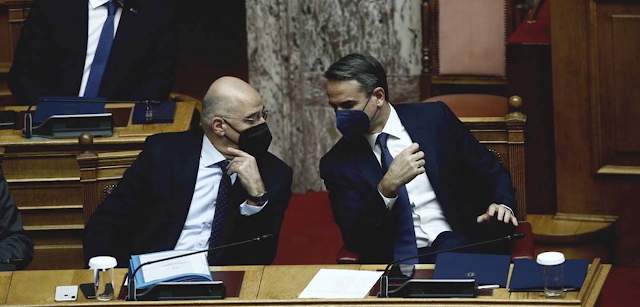 O Ελληνισμός καίγεται και οι Μητσοτάκης-Δένδιας ερίζουν εάν και ποιος θα πάει ανθρωπιστική βοήθεια στη Μαριούπολη