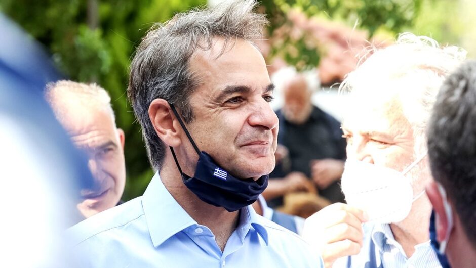 ΠΟΕΔΗΝ κατά Μητσοτάκη: Θέλουμε αύξηση μισθών, όχι τα χρήματα των ασθενών