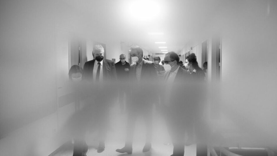 Ομολογία εγκλήματος: Περισσότεροι από 16.000 άνθρωποι πέθαναν εκτός ΜΕΘ