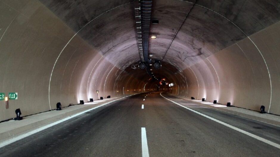 Κλειστές την Κυριακή οι σήραγγες στα Τέμπη