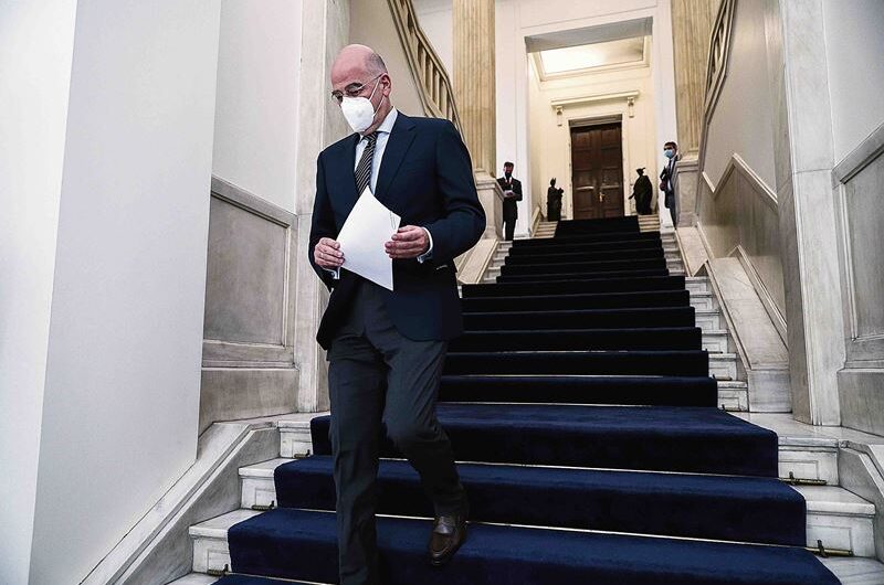 Εξωτερική πολιτική χωρίς… υπουργό Εξωτερικών