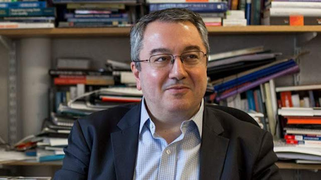 Ηλίας Μόσιαλος : Κατέρρευσαν οι ιδεολογικές αφέλειες για ανωτερότητα των ιδιωτικών συστημάτων Υγείας