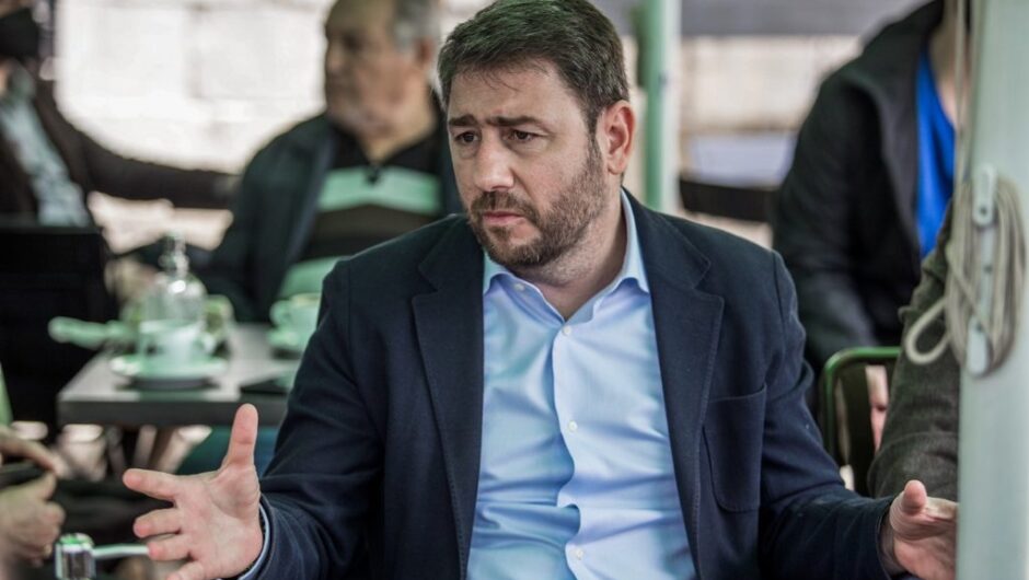 Ν. Ανδρουλάκης: «Να μην περιμένουν σωσίβιο από το ΠΑΣΟΚ Μητσοτάκης και Τσίπρας»