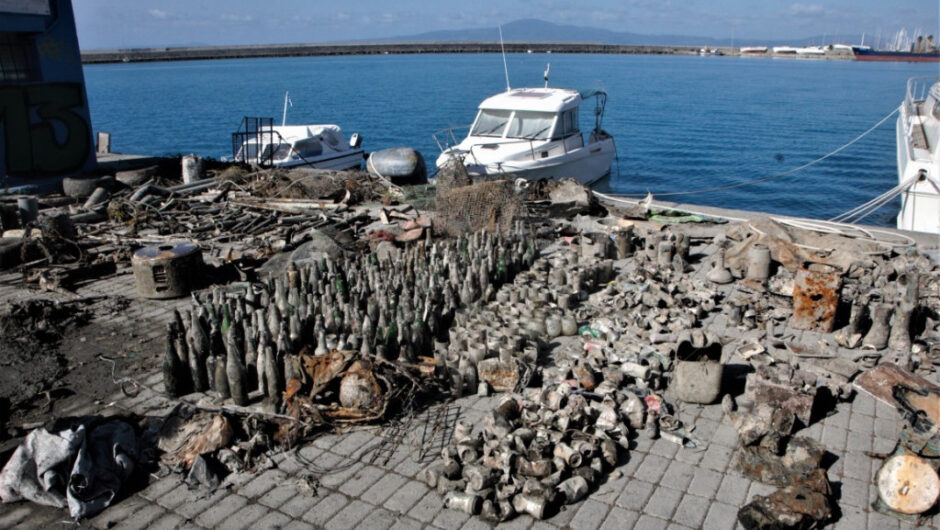 Σοκάρουν τα ευρήματα στο βυθό της Καλαμάτας