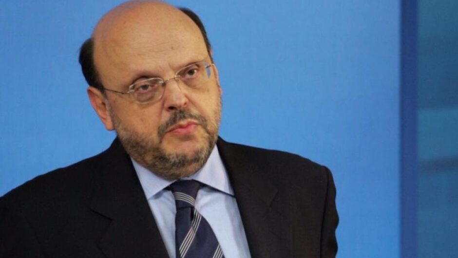 Ευάγγελος Αντώναρος / Η Βουλή διοικείται από τον γ.γ. και στενότατο συνεργάτη του Μητσοτάκη