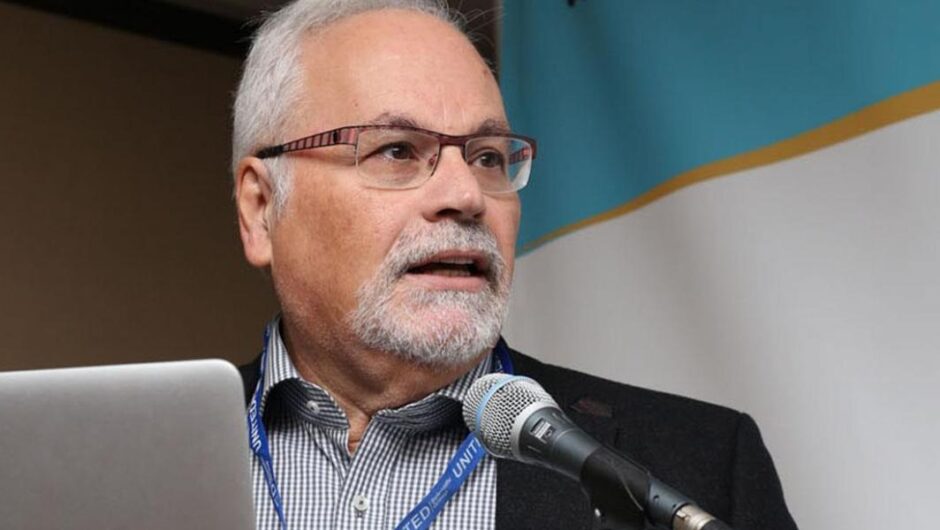 Γιώργος Παυλάκης / Σφοδρή επίθεση στην κυβέρνηση για τη χαλάρωση των μέτρων