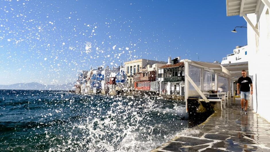 Εργαζόμενη στον τουρισμό / «Έκανα μπάνιο και καθάριζα τη μούχλα με βετέξ από πάνω μου»