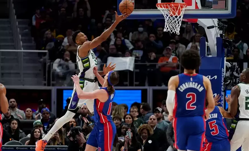NBA: Διπλός Γιάννης στην εύκολη νίκη των Μπακς επί των Πίστονς