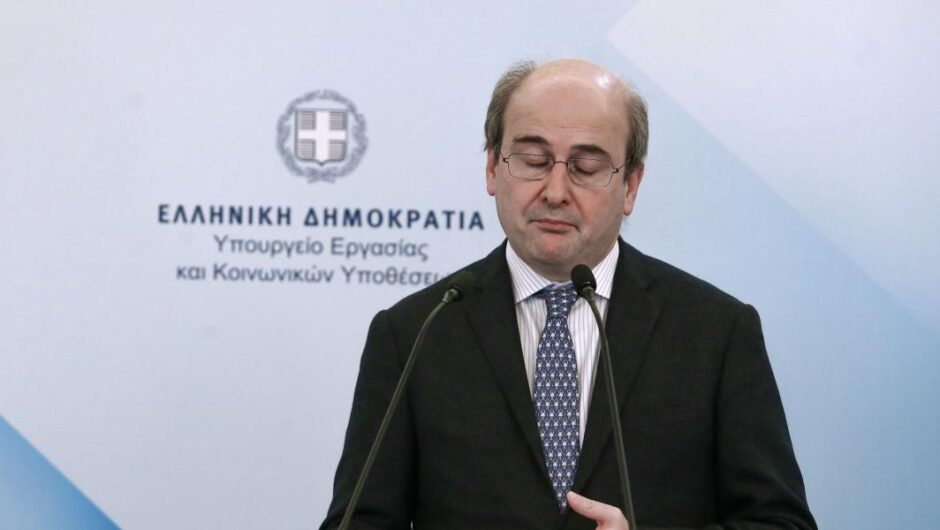 Επιτελικό κράτος – καραγκιόζης