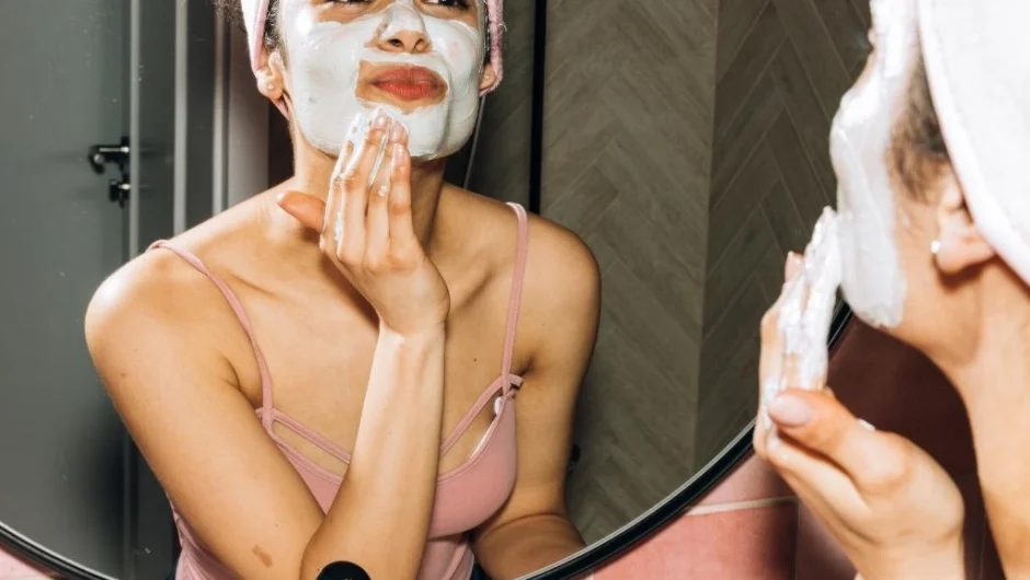 Οι 3 «χρυσοί κανόνες» για τον καθαρισμό της επιδερμίδας που πρέπει να γνωρίζετε
