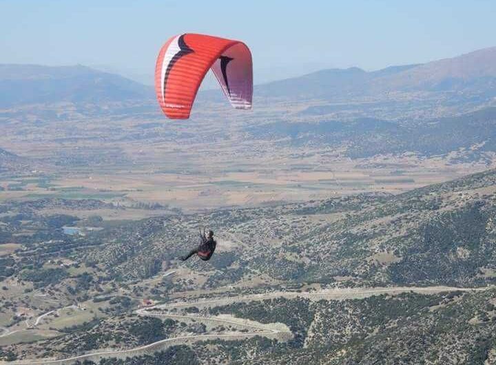Καρδίτσα: Τραυματισμός άνδρα που έκανε αλεξίπτωτο πλαγιάς στον Ελληνόπυργο