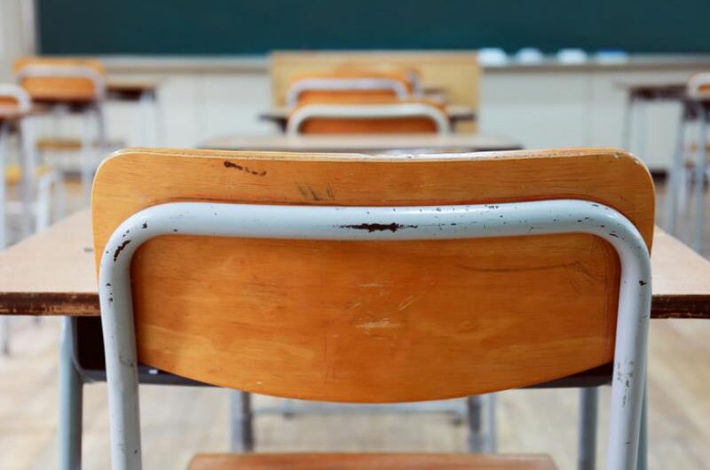 Γονέας επιτέθηκε σε εκπαιδευτικούς σε σχολείο της Λάρισας