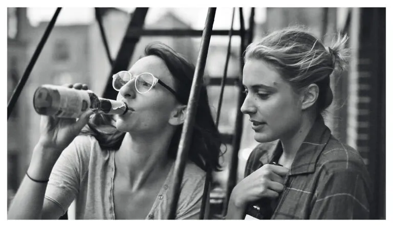 Είναι οι γυναικείες φιλίες στα 40 καλύτερες από ποτέ πριν;