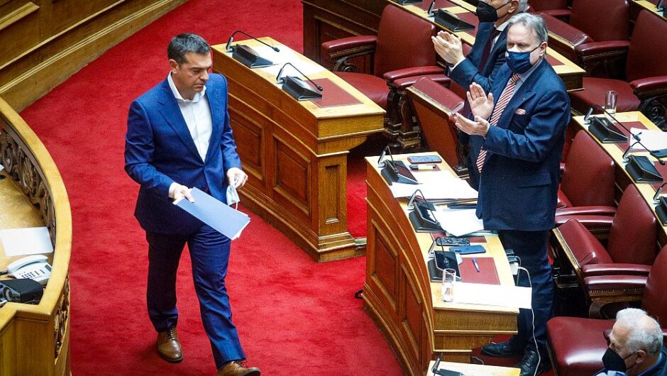 «Ριφιφί» Τσίπρα στο ΠΑΣΟΚ: Με λόγια του Ανδρέα επιτέθηκε στο ΚΙΝΑΛ