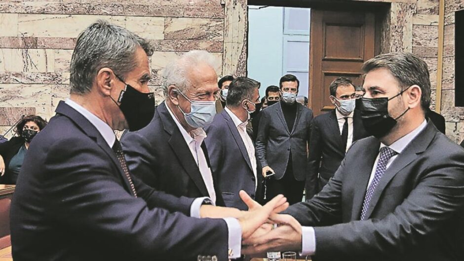 ΚΙΝΑΛ / Ο Λοβέρδος προειδοποιεί Ανδρουλάκη στα γαλλικά