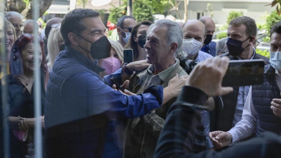 Πολίτες στον Αλέξη Τσίπρα / «Δεν τρώμε κουτόχορτο» – «Θέλουμε προοδευτική κυβέρνηση να φύγει αυτή η ακροδεξιά»