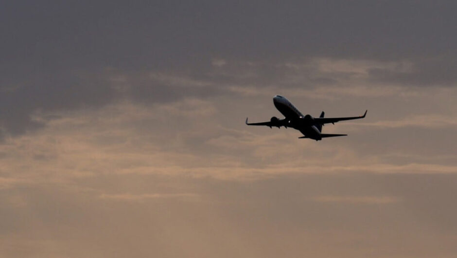 Γέννησε σε πτήση με τη βοήθεια μιας αεροσυνοδού και είπε το παιδί της «Sky»