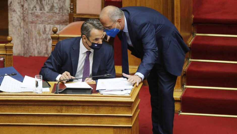 Οι ευθύνες για την καταστροφική παρακμή της Ελληνικής Δημοκρατίας