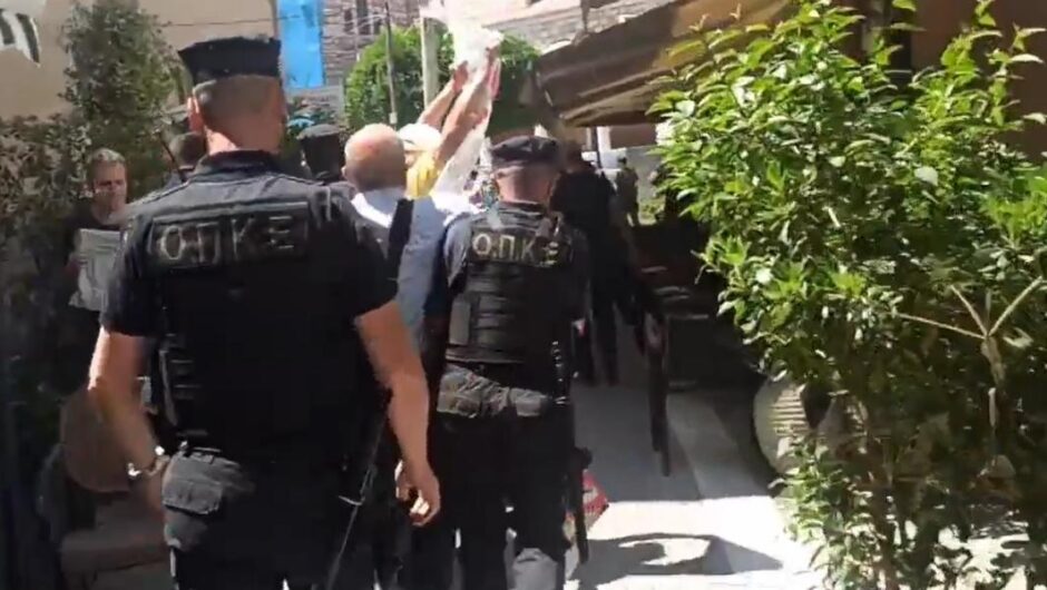 Βόλος / Τους χτύπησαν και τους πήραν «σηκωτούς» λίγο πριν περάσει ο Μητσοτάκης