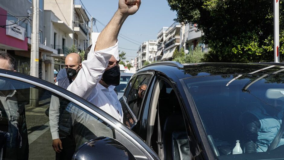 Αλέξη το κόμμα είναι άλλο και με άλλους