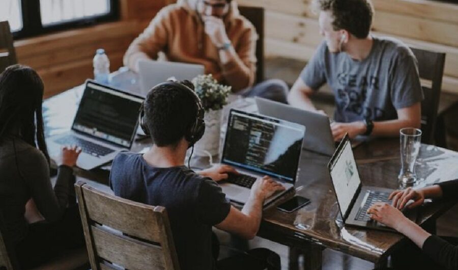 Ποια είναι η πιο περιζήτητη και καλοπληρωμένη ειδικότητα στην Ελλάδα