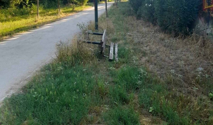 «Ξέσπασαν» στα παγκάκια!