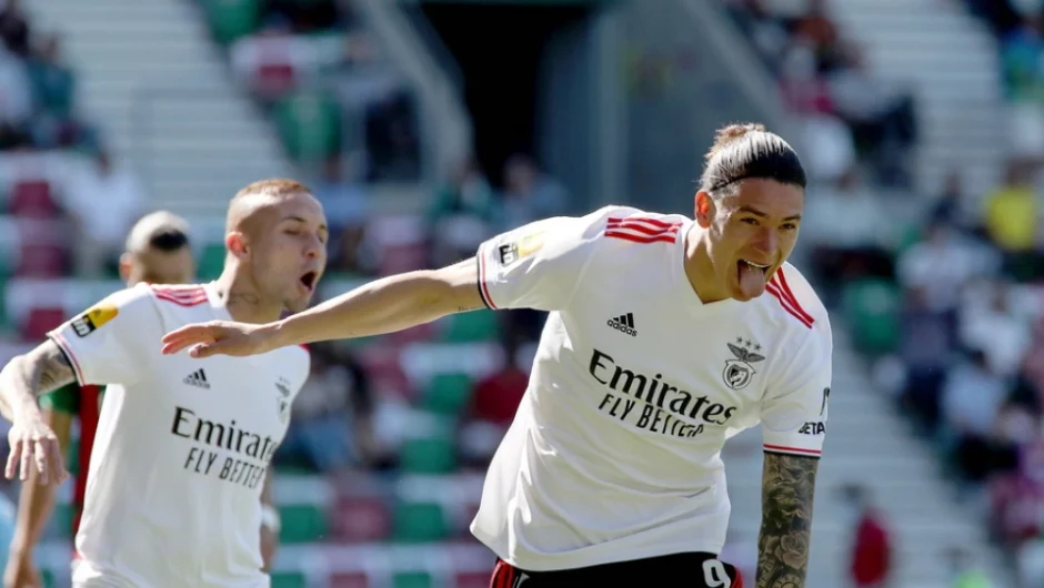 Λίβερπουλ: Έκλεισε με 100 εκατ. ευρώ τον Νούνιες