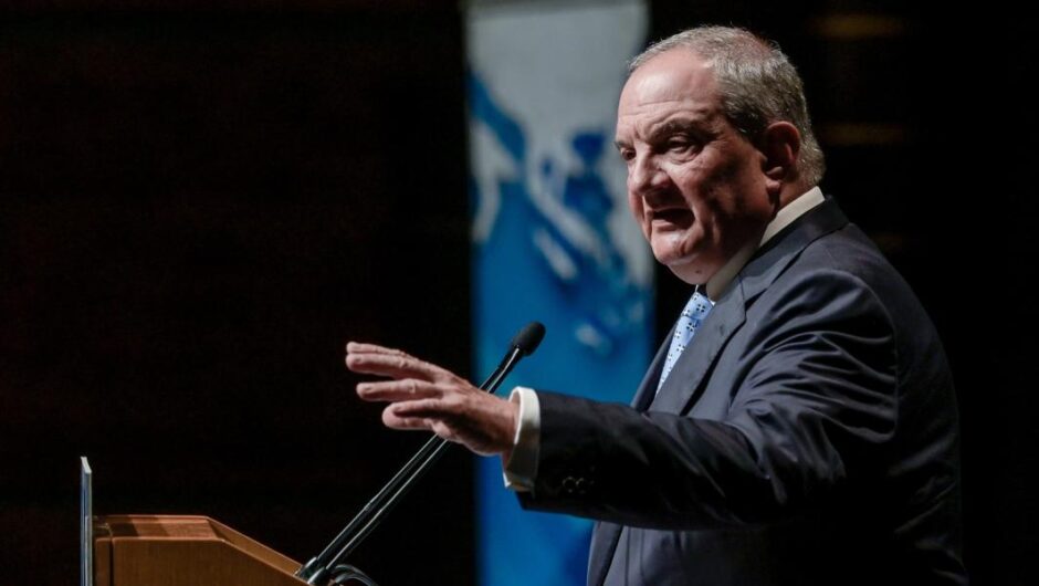 Κώστας Καραμανλής / Επανεμφάνιση με αιχμές σε Μαξίμου για τα ελληνοτουρκικά