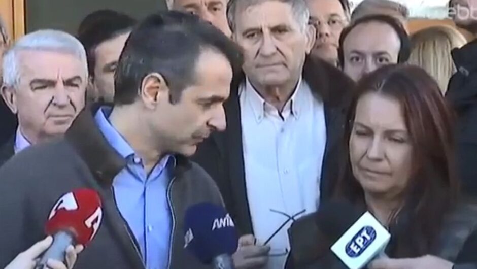 Όταν ο Μητσοτάκης αντάλλαζε… φιλοφρονήσεις με τη δήμαρχο Μάνδρας και κατηγορούσε τη Δούρου (Video)