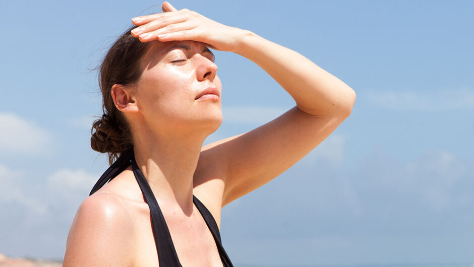 Θερμοπληξία: Τα επικίνδυνα συμπτώματα και πώς να τα αντιμετωπίσετε