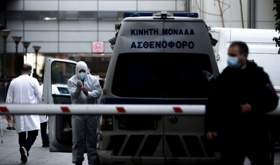 Επιστρέφουν οι εποχές καραντίνας στα νοσοκομεία: Χωρίς κρεβάτι το «Αττικόν» – 8 ασθενείς… ξέμειναν στα Επείγοντα
