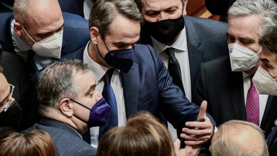 Ο εκτσογλανισμός της Νέας Δημοκρατίας