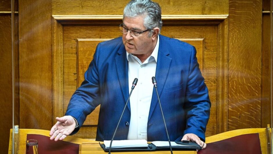 Η ατάκα Κουτσούμπα σε Μητσοτάκη για το σουβλάκι και η αντίδραση για τη χρήση ιστορικού συνθήματος