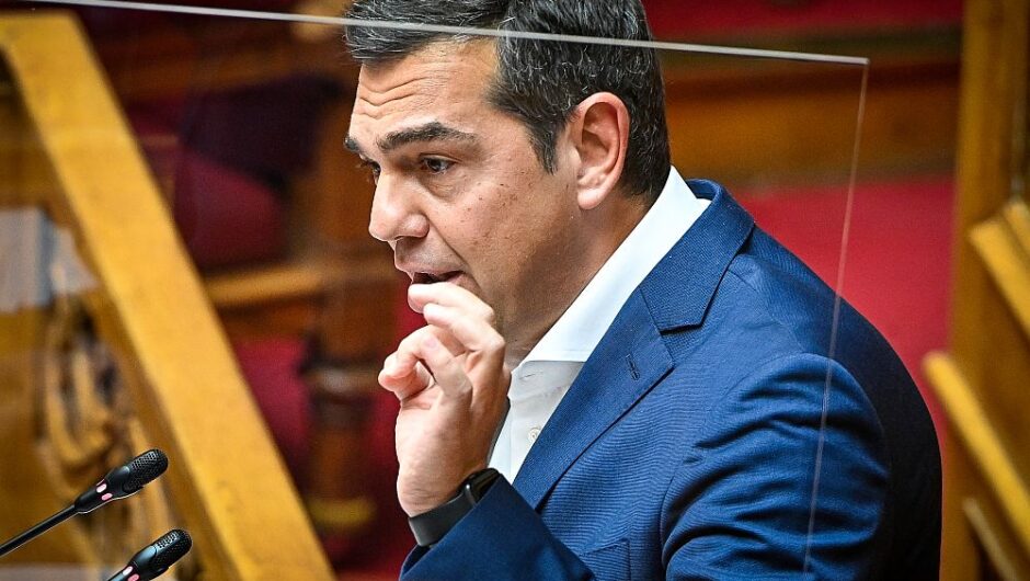 Τσίπρας: Με πλιάτσικο και πλάτες στα καρτέλ ξετινάξατε τα νοικοκυριά