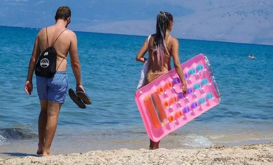 Νέο voucher για φθηνές διακοπές – Ποιοι οι δικαιούχοι