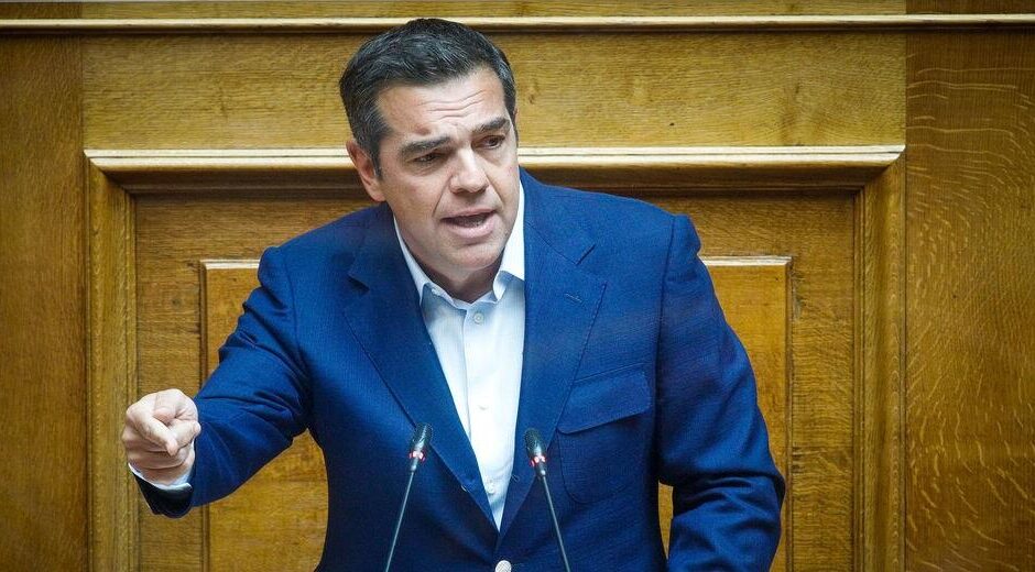 Τριπλή επίθεση Τσίπρα στη Ν.Δ.