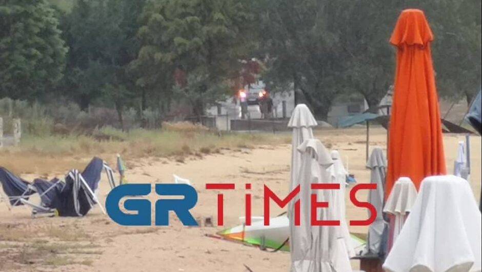 Κατολίσθηση βράχων στην Τορώνη – «Χτυπά» αλύπητα τη Χαλκιδική η κακοκαιρία (φωτ. & βίντεο)