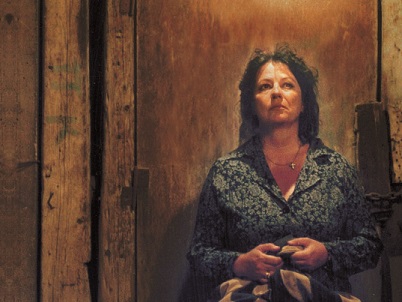 Ανοιχτή πρόσκληση Άννας Βαγενά σε μαθητές Γυμνασίων και Λυκείων Λάρισας για την παράσταση «Αγγέλα Παπάζογλου»