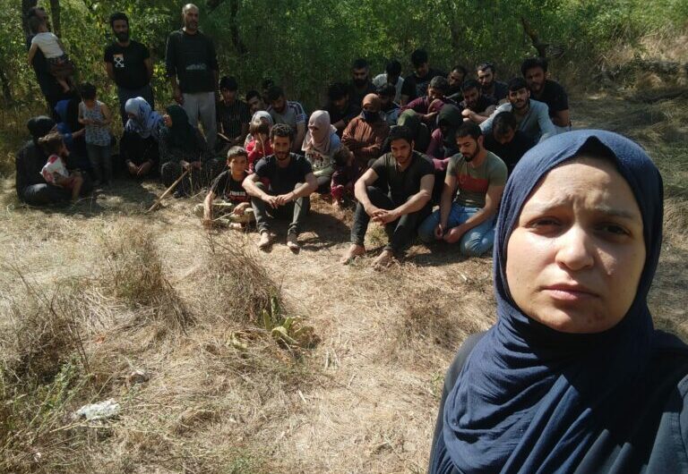 Νέος διασυρμός της Ελλάδας ανήμερα του Δεκαπενταύγουστου: Οι πρόσφυγες που σύμφωνα με την κυβέρνηση και της ΕΛΑΣ “δεν υπήρχαν” πέρασαν στην ελληνική πλευρά και στέλνουν και SOS μέσω του 112 για βοήθεια! (vid)